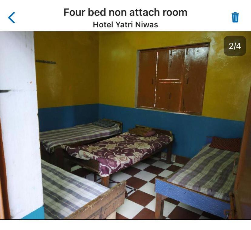 Hotel Yatri Niwas Varanasi Esterno foto