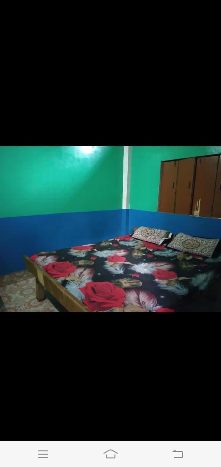 Hotel Yatri Niwas Varanasi Esterno foto